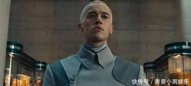 饥饿游戏txt全集下载_露西·格雷与凯特尼斯关系_饥饿游戏露西·格雷命运分析