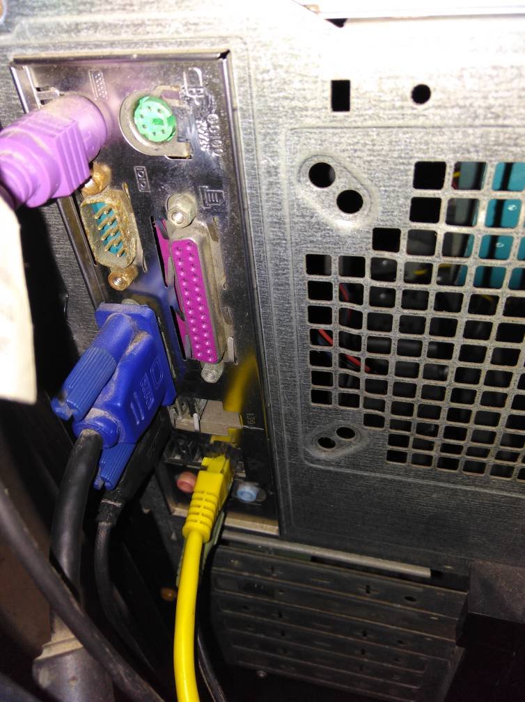 win7 64 游戏全屏_显示器分辨率设置问题_电脑屏幕不能全屏显示原因
